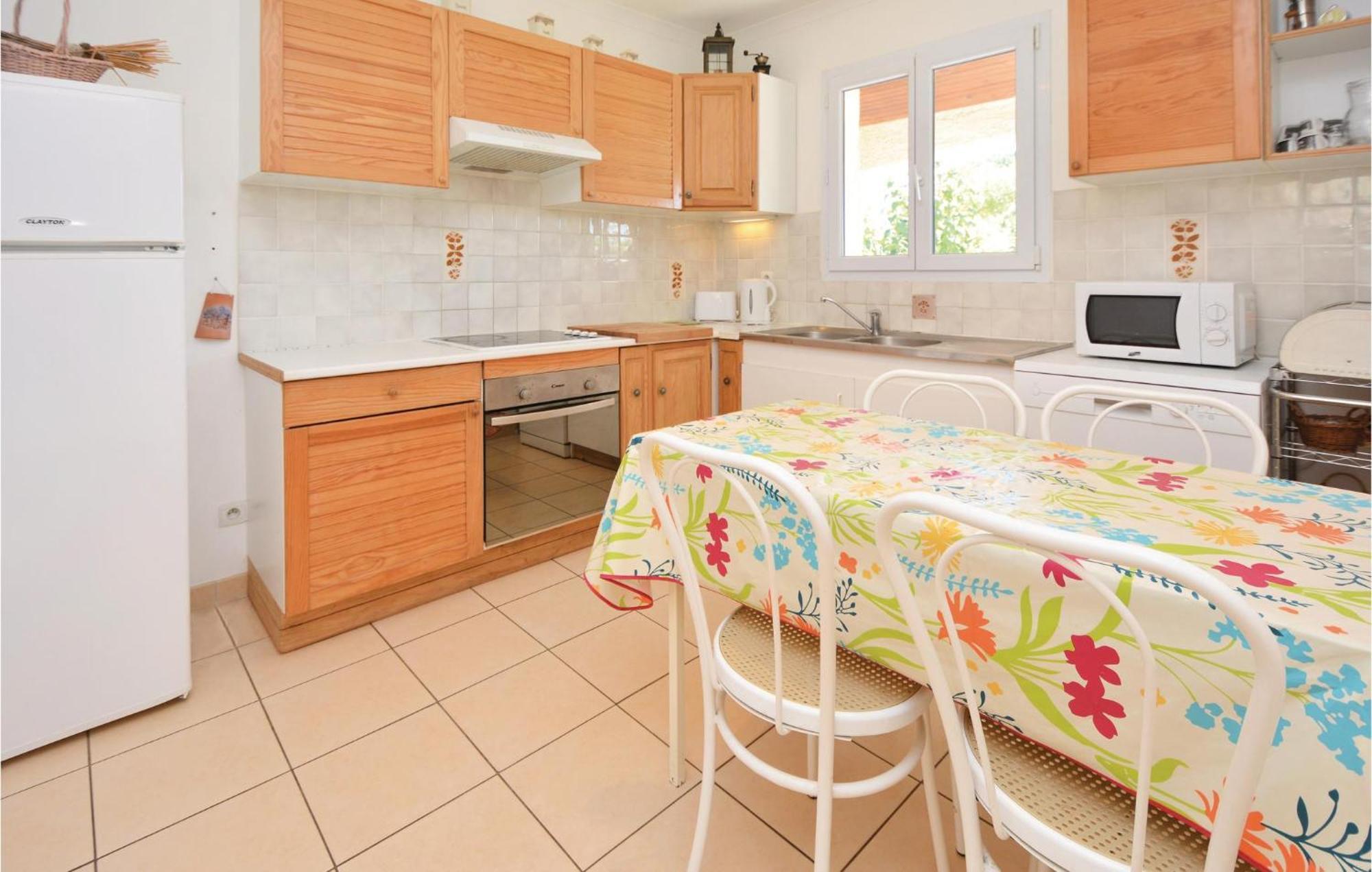 3 Bedroom Beautiful Home In Pignan Exterior photo